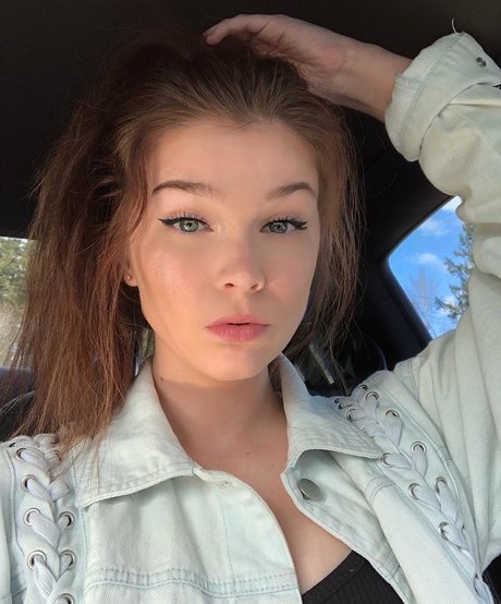 Taymoo pornographic model gallery