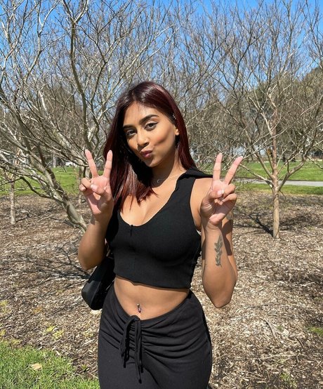 Chrissymenzies art actress img