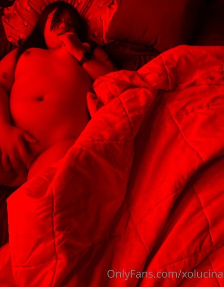 xolucina pornstar gallery