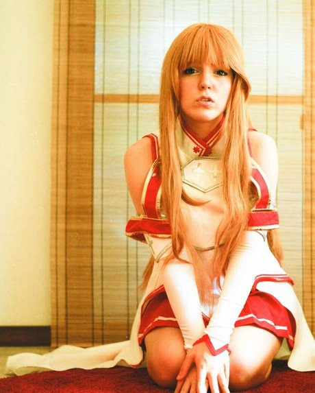 Sairu Hoshi sexy actress image