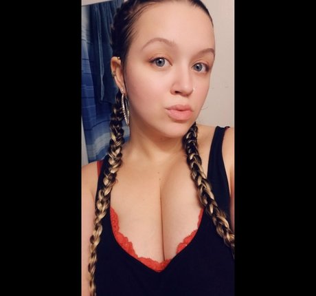 thickbellamel star best pictures