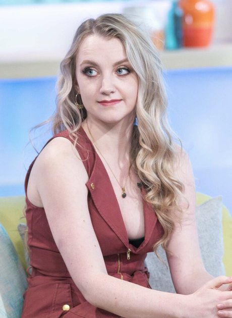 Evanna Lynch model nudes img