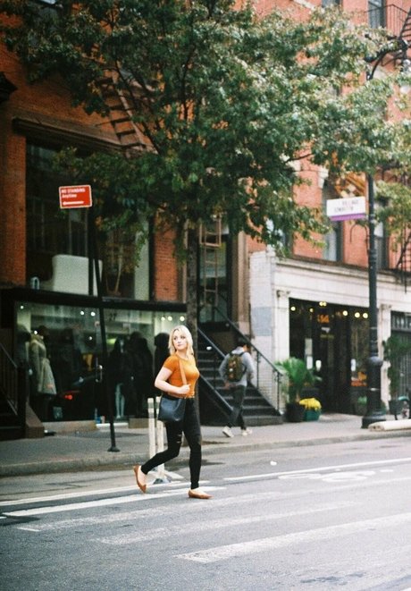 Evanna Lynch model best img