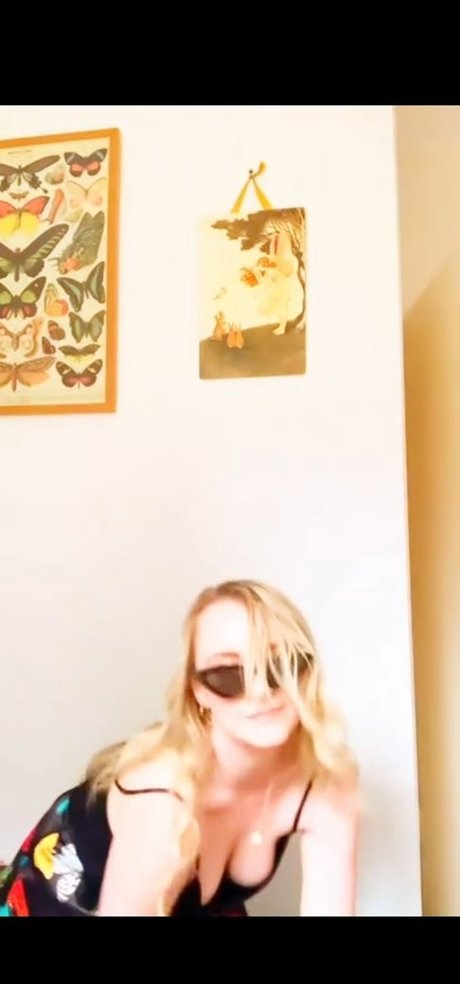 Evanna Lynch hd star image