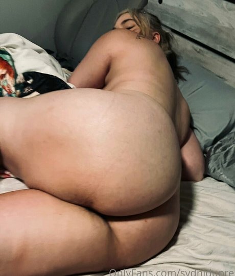 Sydni Dupre star free image