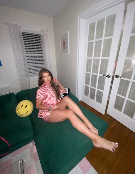 Cali Chase pornstar top photo