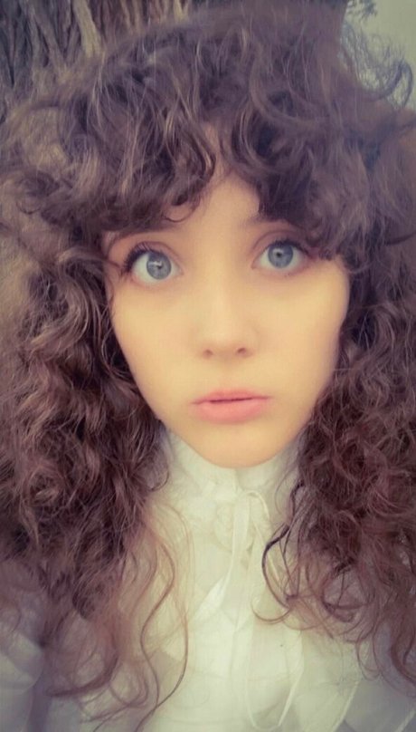 ApartmentFluffy7589 model xxx img