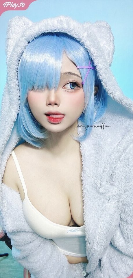 Iamyourwaiffuu nudes actress archive