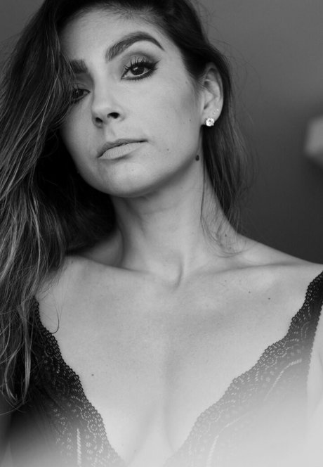 Karine Tauber hd model image