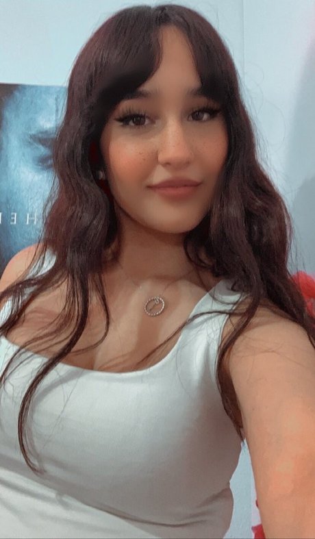 Lazypopa star beautiful image