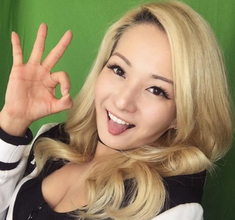 Reina Scully pornographic actress image