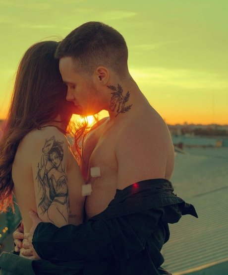 Amy Split art pornstar img