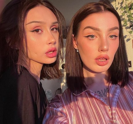 Amy Split pornographic model image