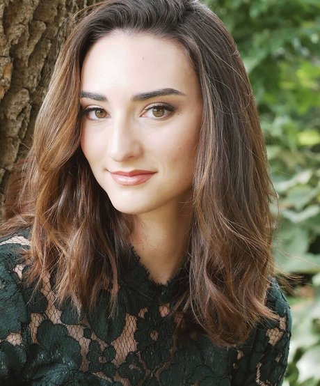 Abigail Shapiro model porn photos