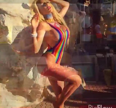 nicolettesheaxxx pornstar erotic photo