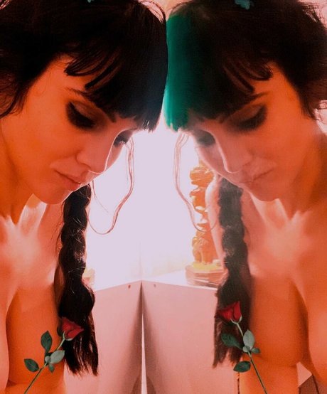 Globelamp naked star galleries