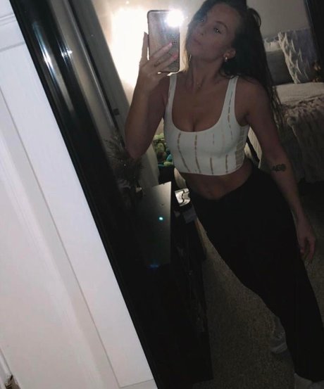 Madisyn Hunt perfect pornstar images