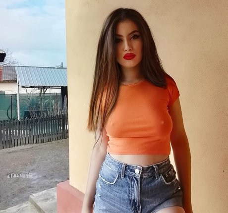 Coanda Mihaela model hot pictures