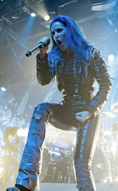 skinny babe onlyfans pornographic pic