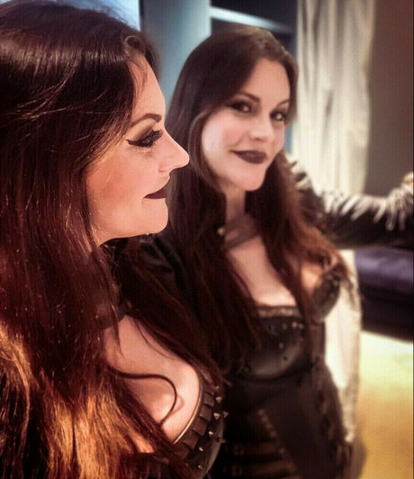 WomenMetal beautiful pornstar photo