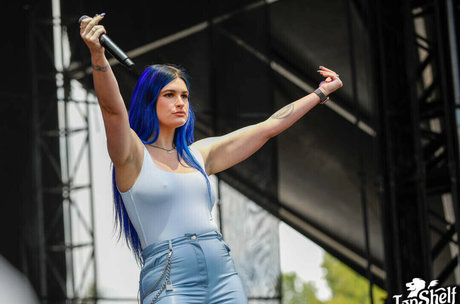 big tits skinny onlyfans free naked pics