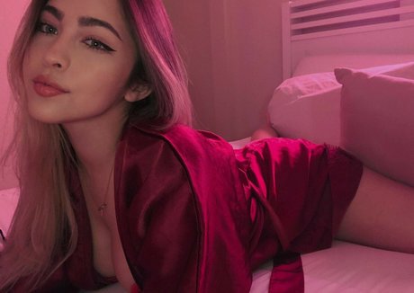 Ana Hilenna model exclusive img