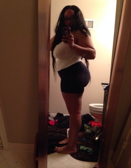 beautifulflowerchild model sexy galleries