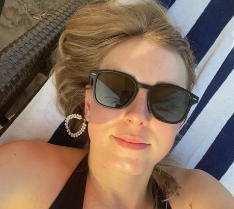 it s the taylor art actress archive