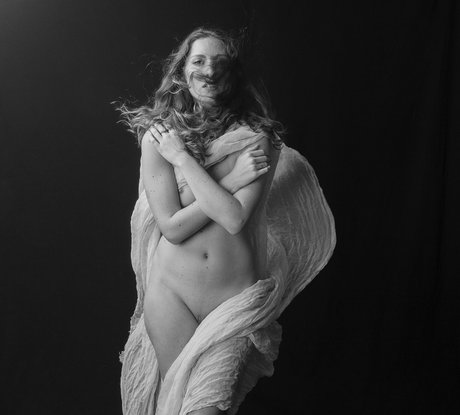 Michal Levinton nudes model pics