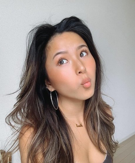 Mimi Furu hd pornstar picture