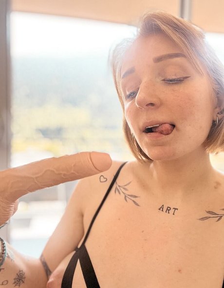 Lcherry fit top star photo