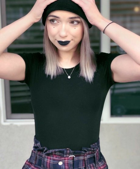 Shubble exclusive model images