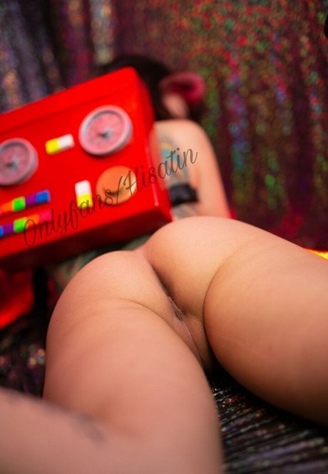 hisatin naked pornstar pictures