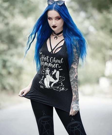 BlueAstrid nice actress pictures