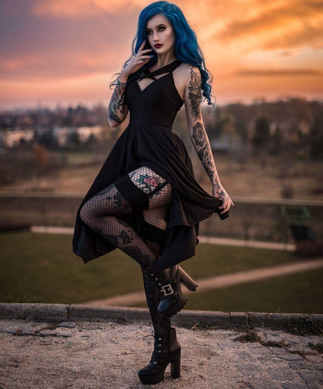 mother onlyfans free sexy image