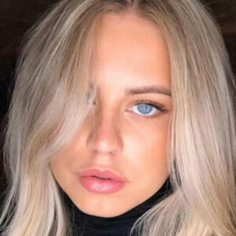 Mikkaa sc pornstar xxx image