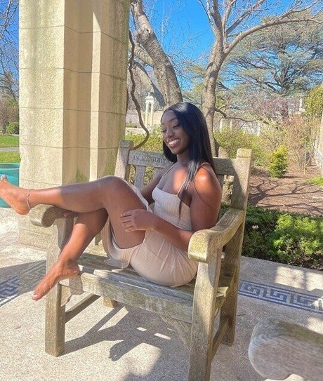 worship onlyfans adult images