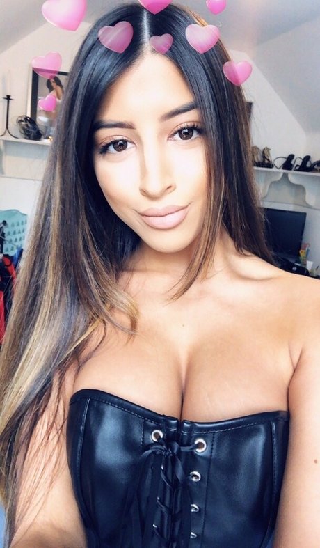 ShannonSinghof model pornographic pictures