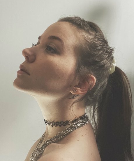 Aayley star nudes archive