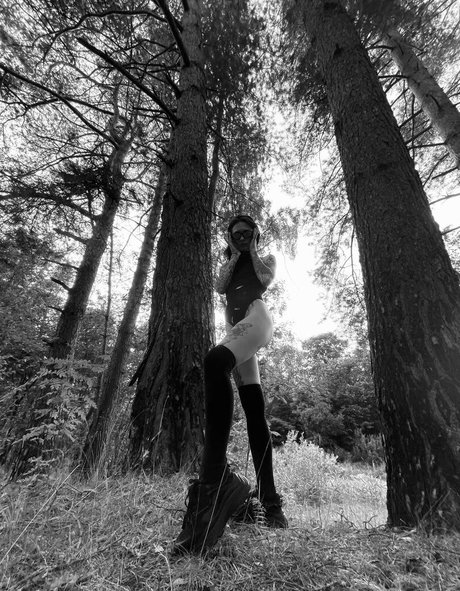 Aleksandra Petrova model exclusive pics