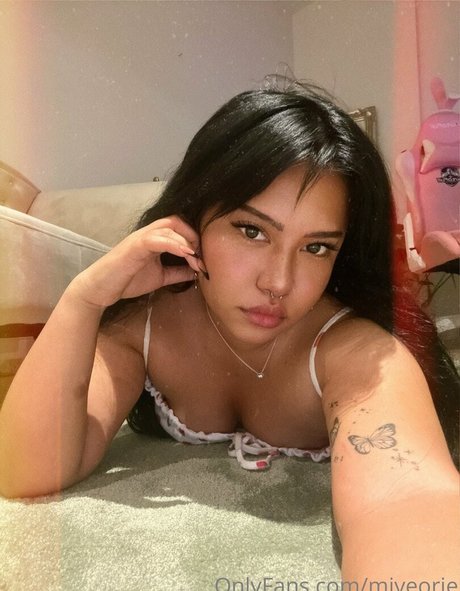 Miyeorie pretty pornstar gallery