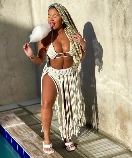 Dani Costa nudes actress image