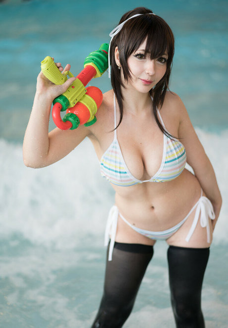 Eclaire model pretty images