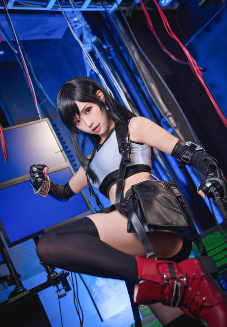 Ely Cosplayer nude pornstar galleries