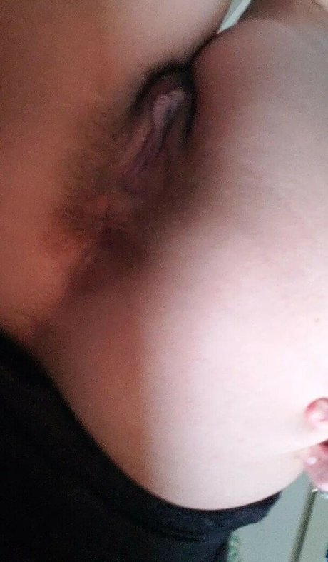 Ana Maggot model best images