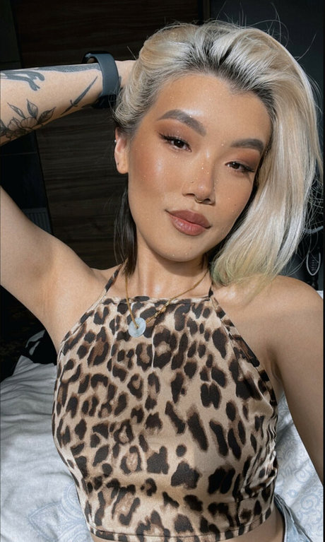 MuiMuii model perfect image