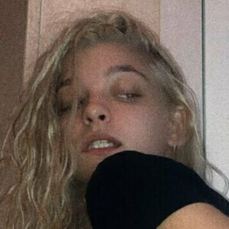 Luvleighcece erotic actress gallery