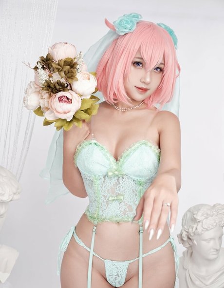 Puypuy Chan beautiful star photos