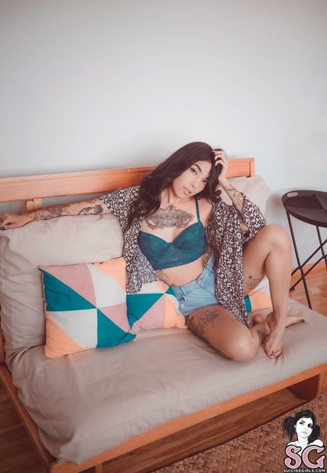 virikasuicide hd pornstar image