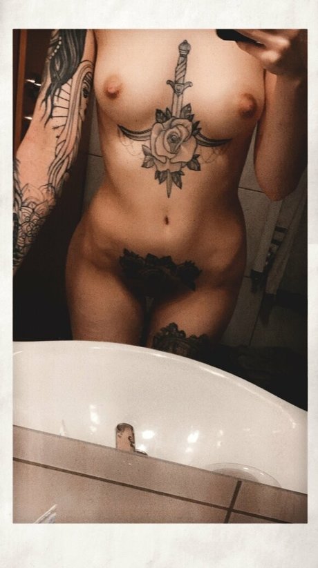 Maskentraegerin pornstar perfect picture